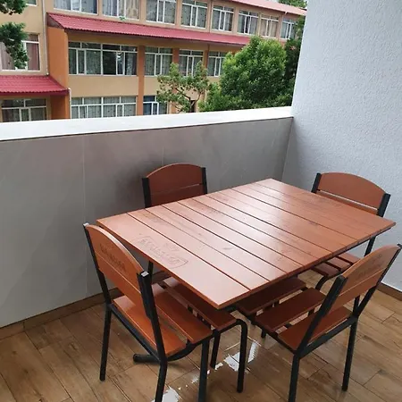 Real Palace Batumi Apartment Exterior photo