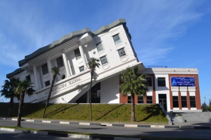 Real Palace Apartment